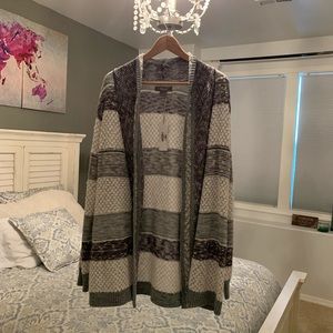 Cozy cardigan in multi-colored gray. Very soft!
